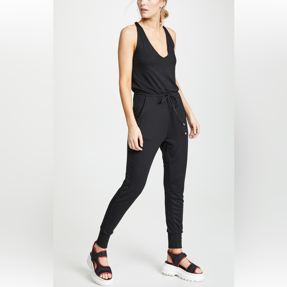Heroine Sport v neck jumpsuit